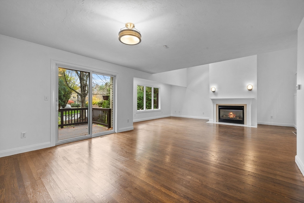 606 Wisteria Way # 606