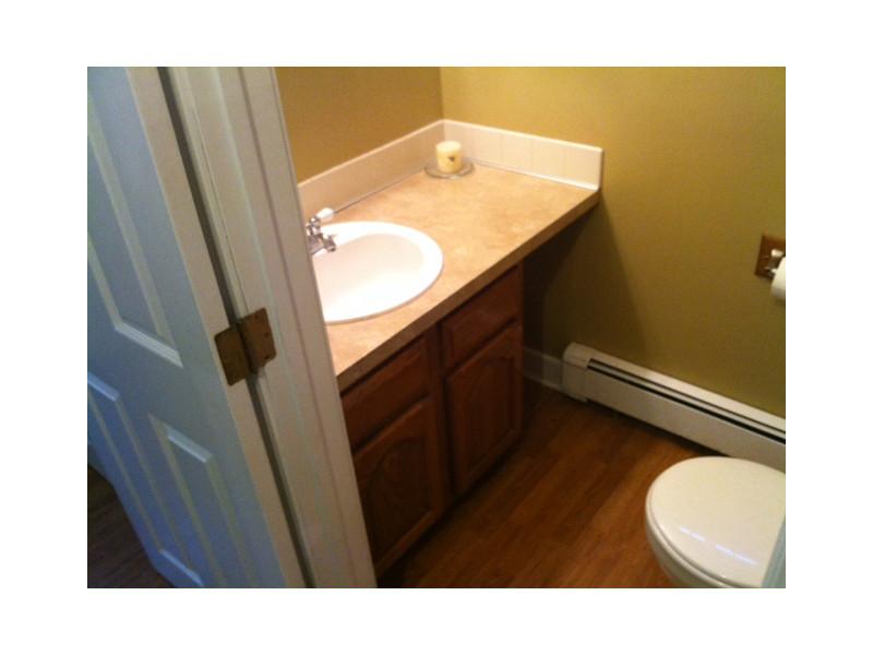 1175 DIAMOND HILL Road 301