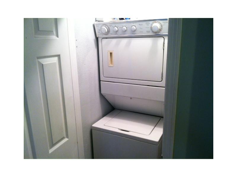 1175 DIAMOND HILL Road 301