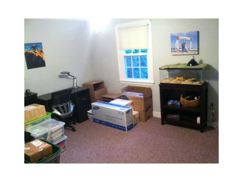 1175 DIAMOND HILL Road 301