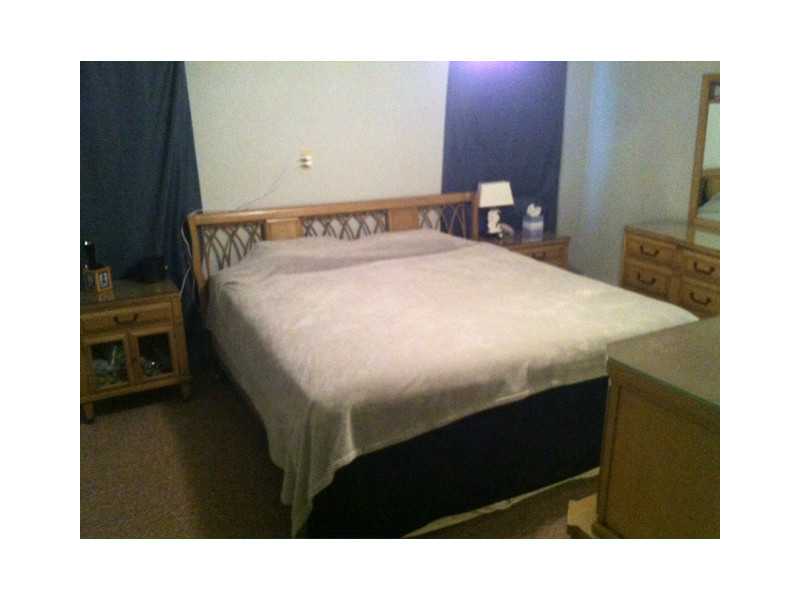 1175 DIAMOND HILL Road