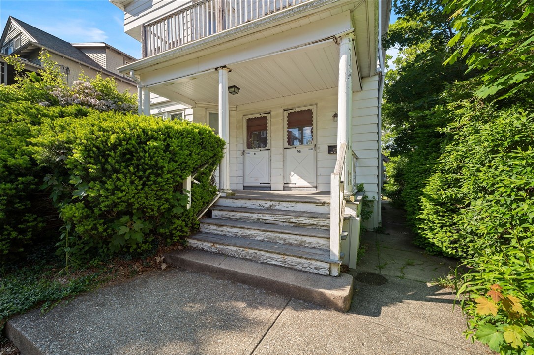 94 larch Street