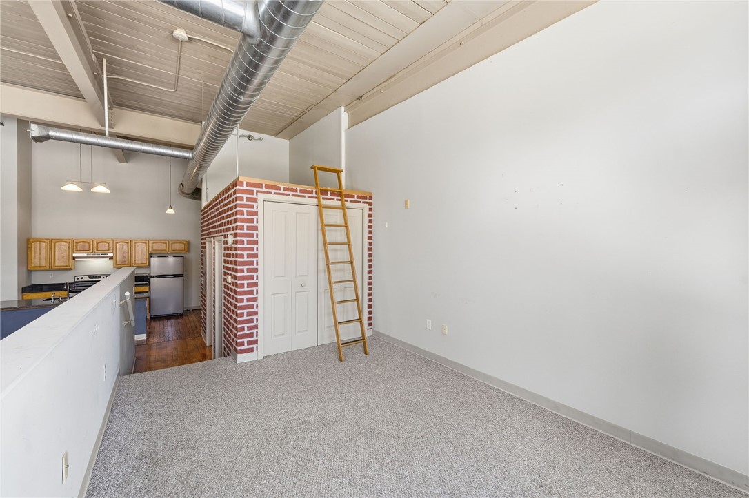 685 Social Street 313