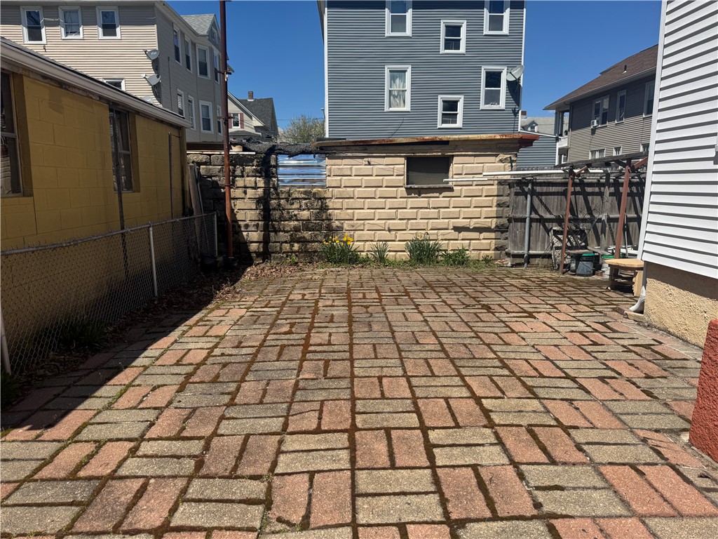 215 Roosevelt Street