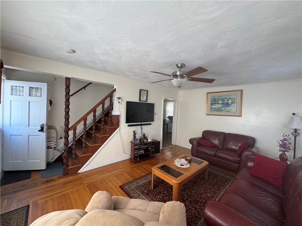 215 Roosevelt Street