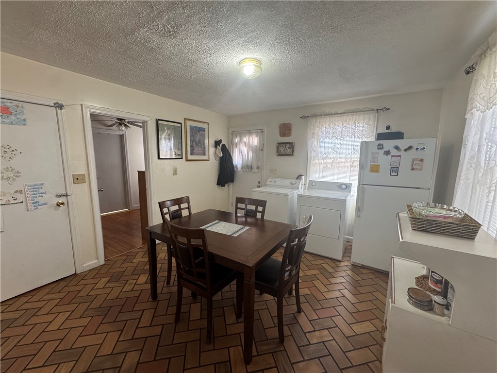 215 Roosevelt Street