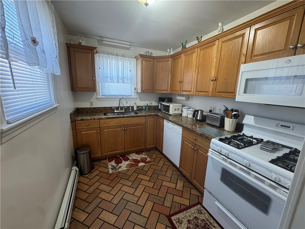 215 Roosevelt Street