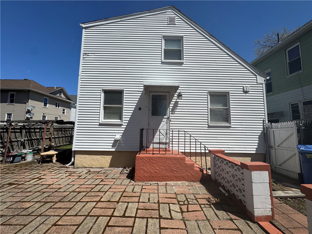 215 Roosevelt Street
