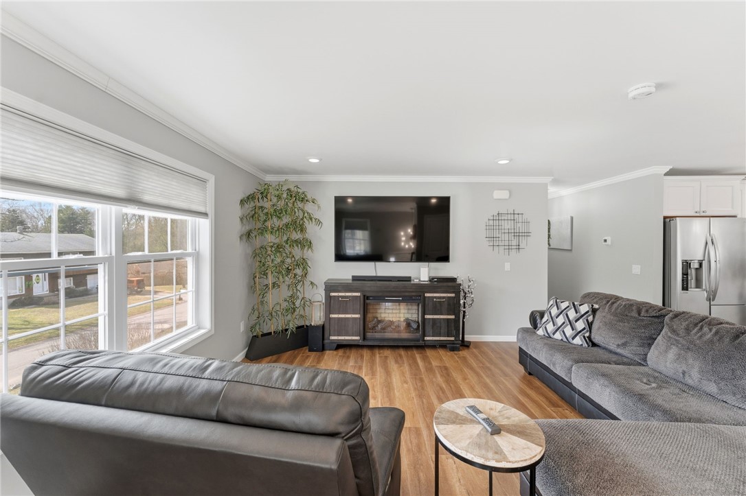 10 Corrine Drive