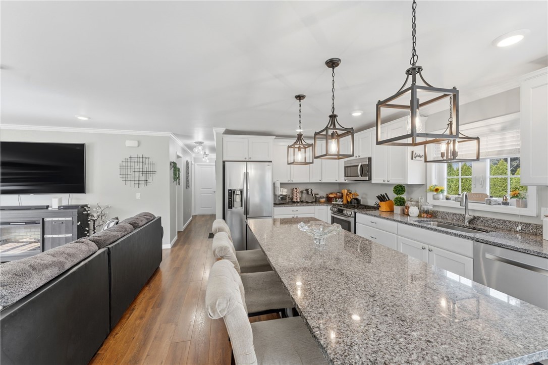 10 Corrine Drive