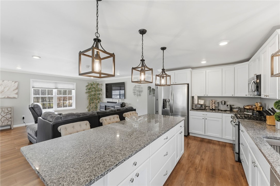 10 Corrine Drive