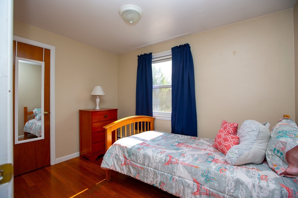 51 Roland Baxter Rd