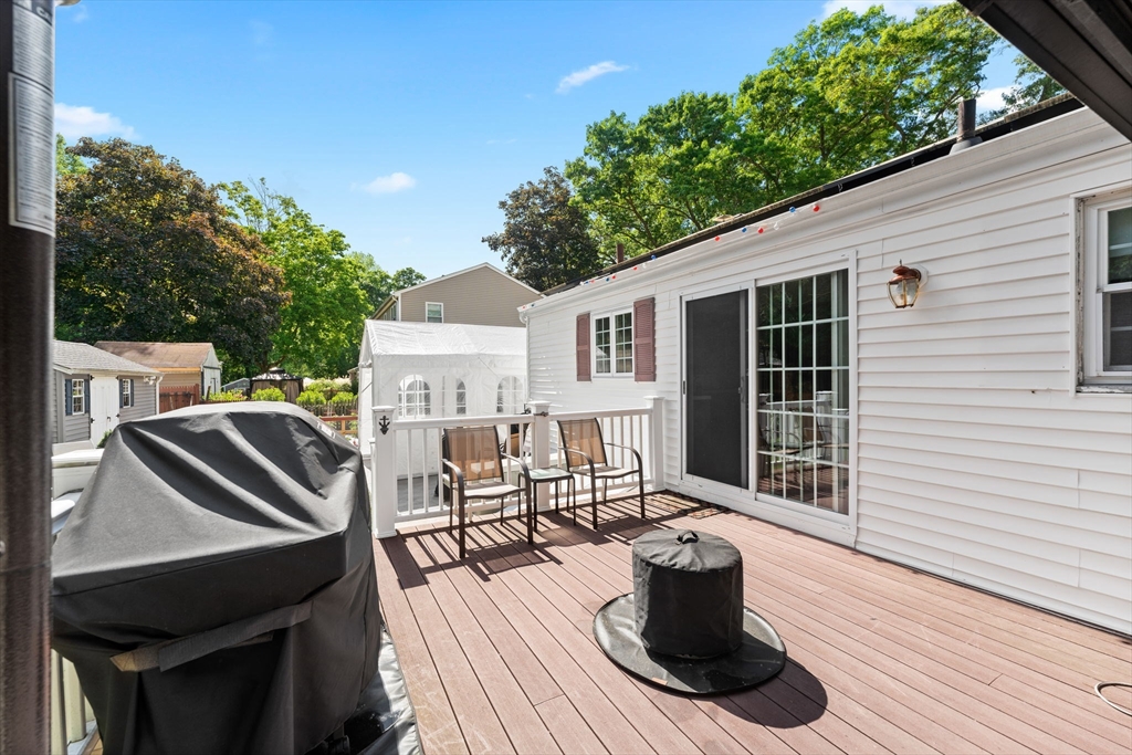 53 Clayton St