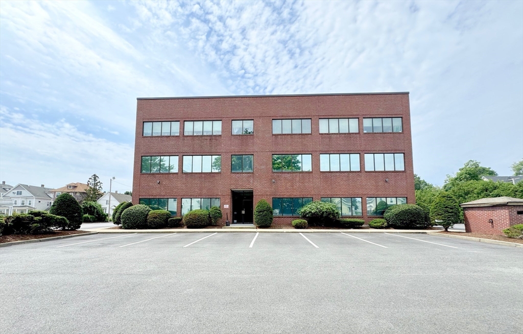 140 Park St # 8
