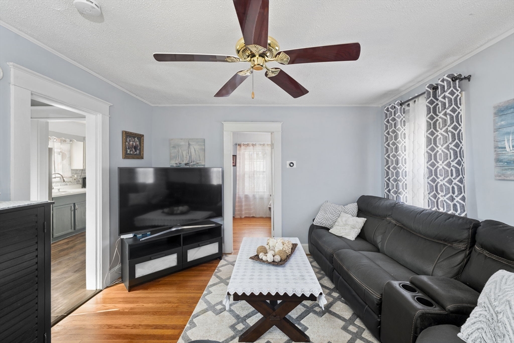 14 Newton Ave