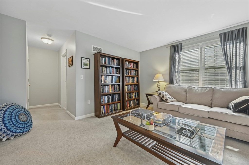 104 Ariel Cir # 66