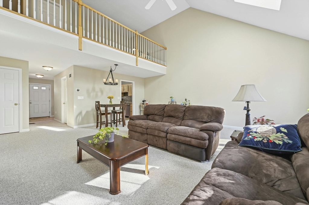 104 Ariel Cir # 66