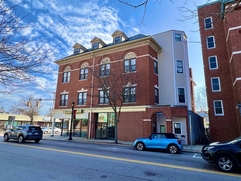 6 S Washington Street # 204