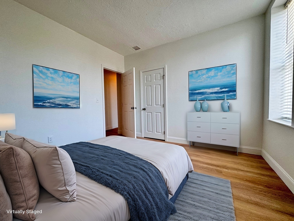 6 S Washington Street # 204