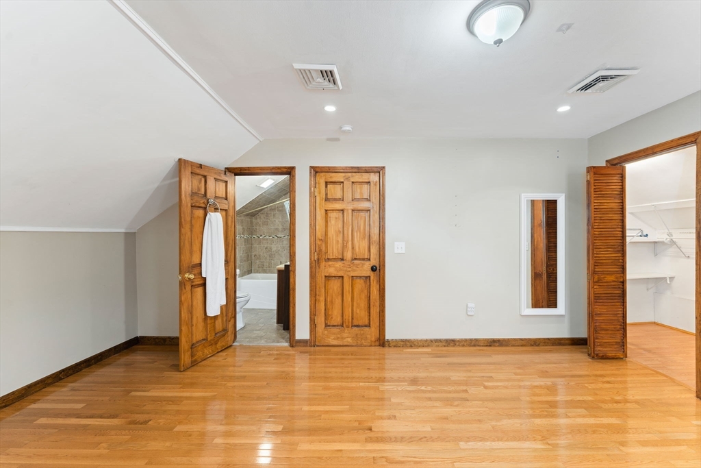 61 Mendon Rd