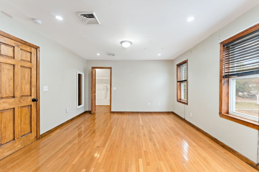 61 Mendon Rd