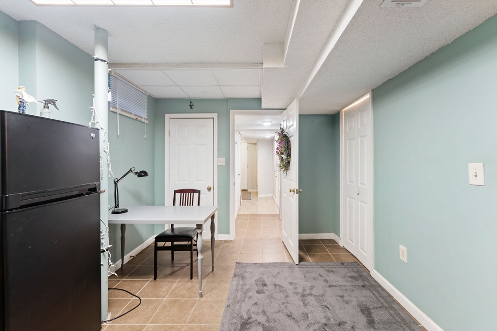 61 Mendon Rd
