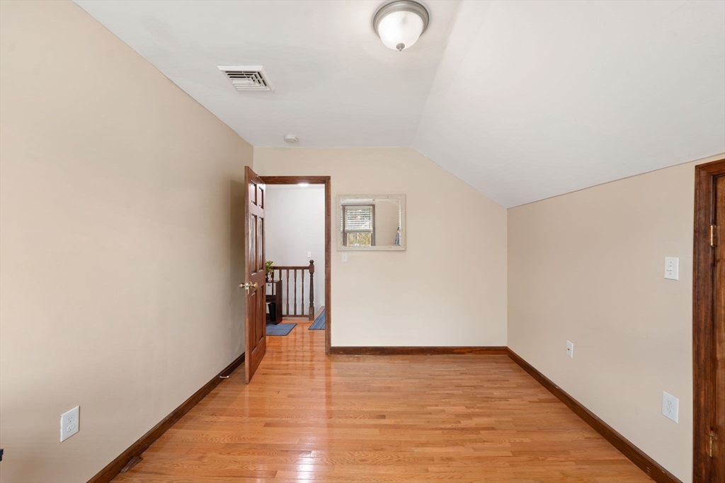 61 Mendon Rd
