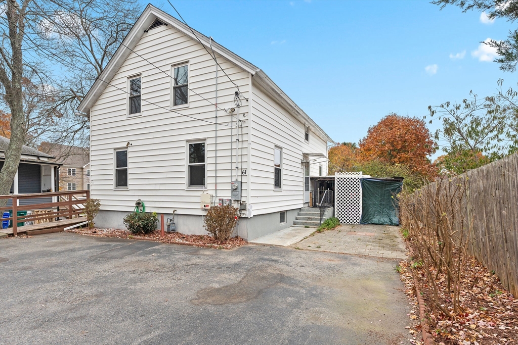 61 Mendon Rd