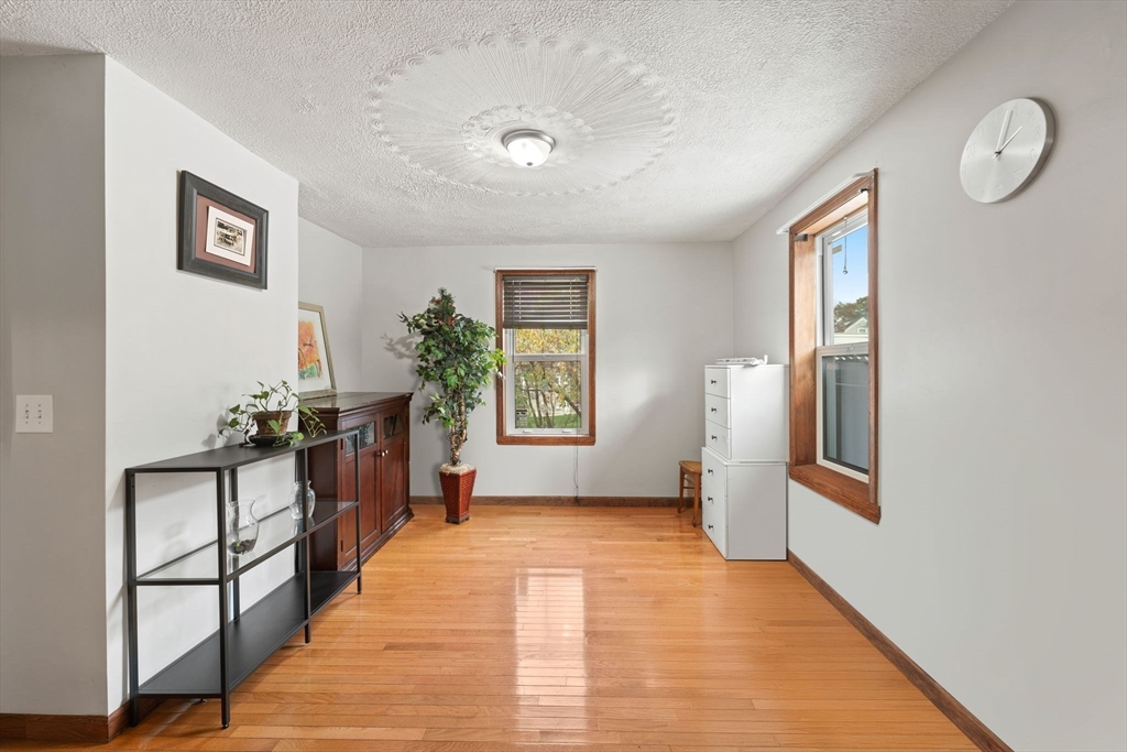 61 Mendon Rd