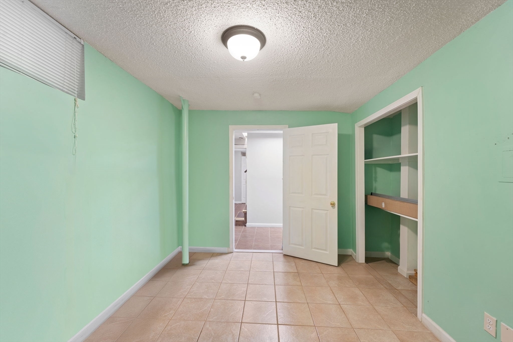 61 Mendon Rd