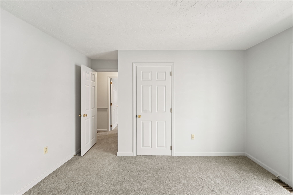 453 Turnpike St # 14