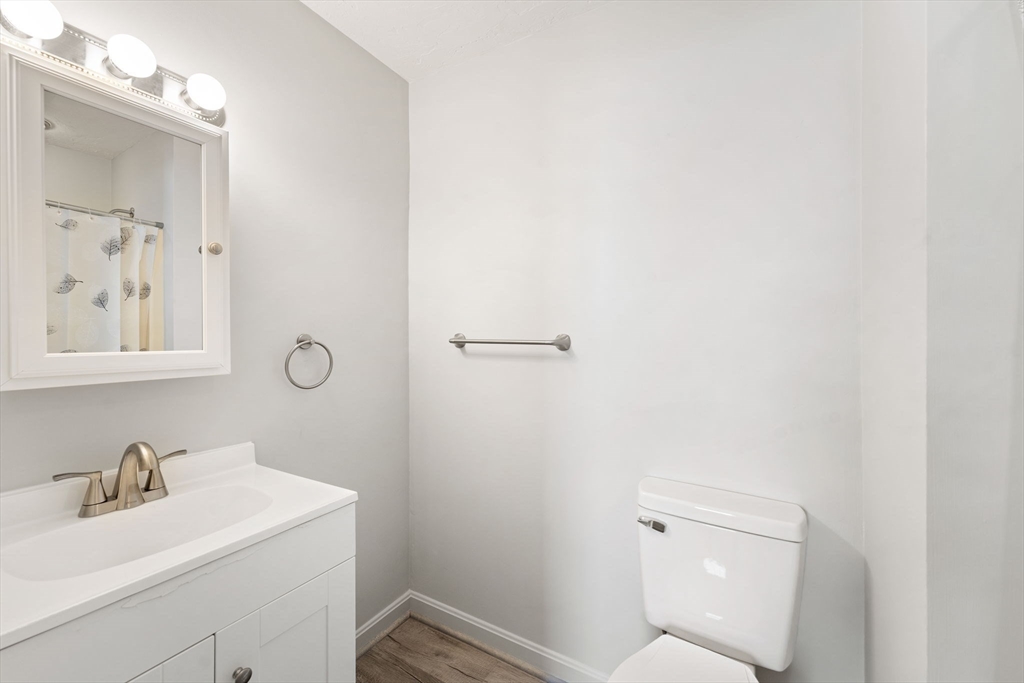 453 Turnpike St # 14