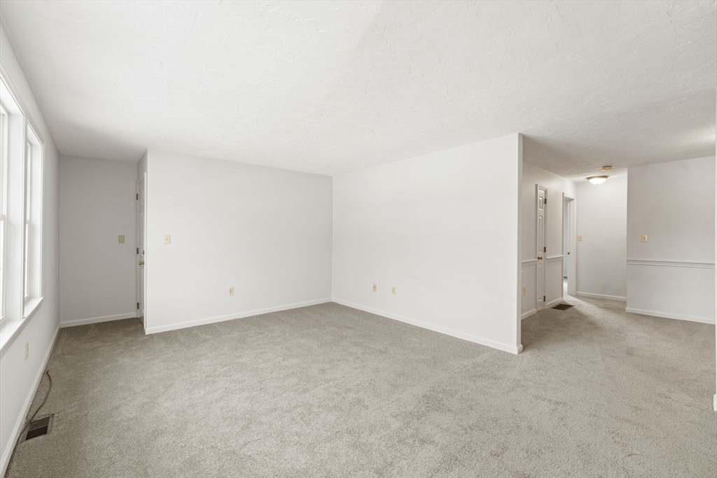 453 Turnpike St # 14