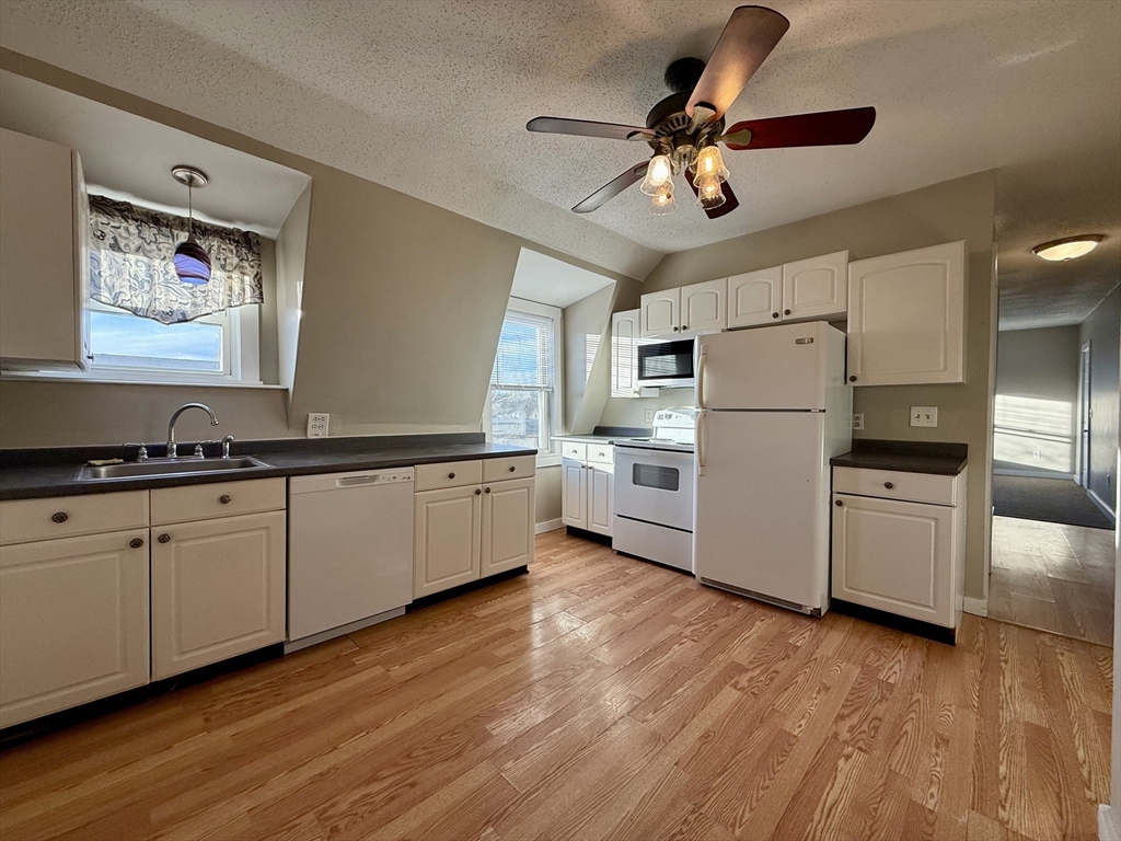 11 Mason Ave # 4