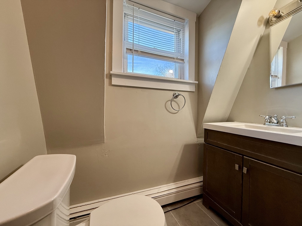 11 Mason Ave # 4