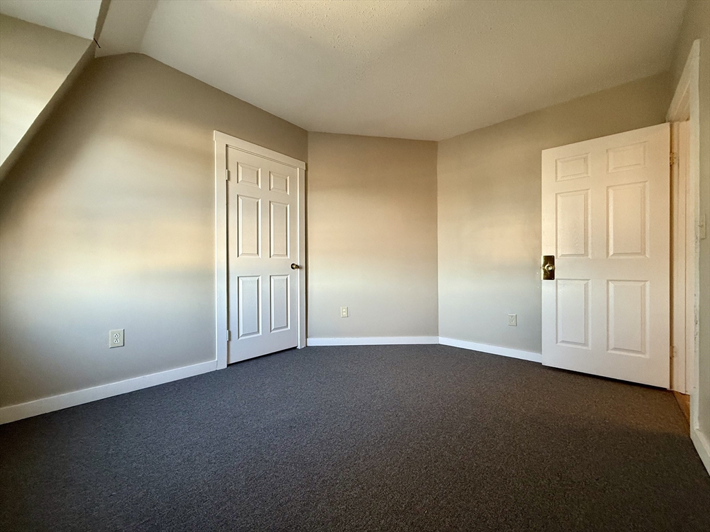11 Mason Ave # 4