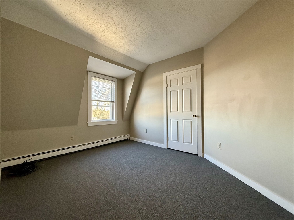 11 Mason Ave # 4