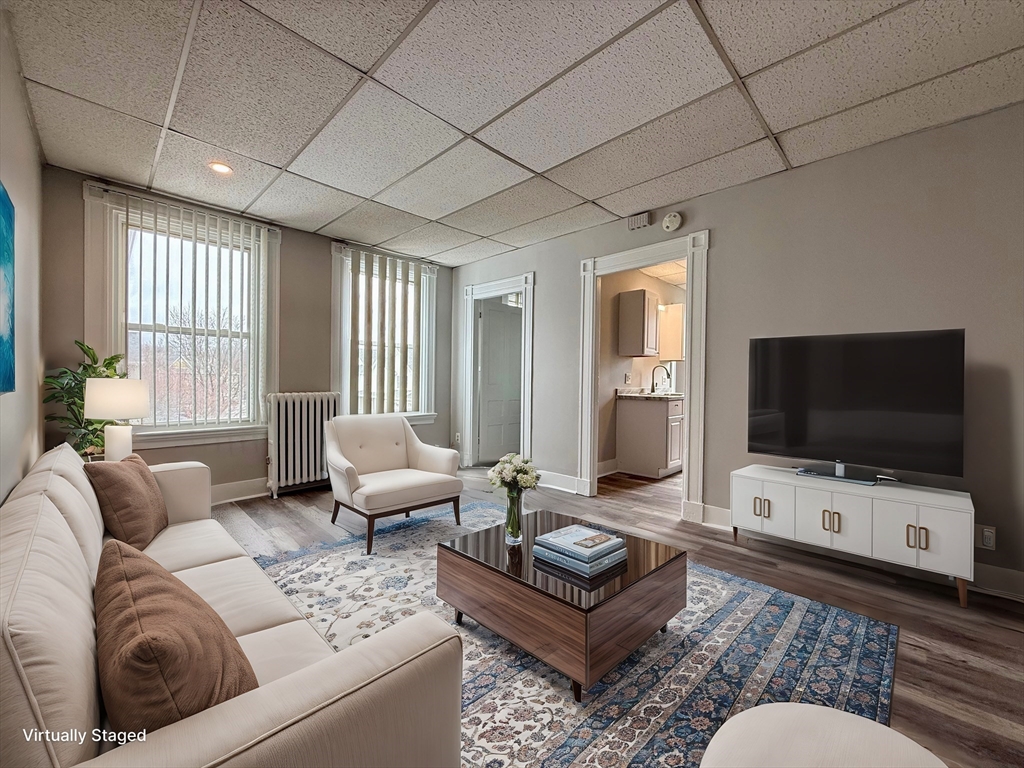 178 Park Street # 2R