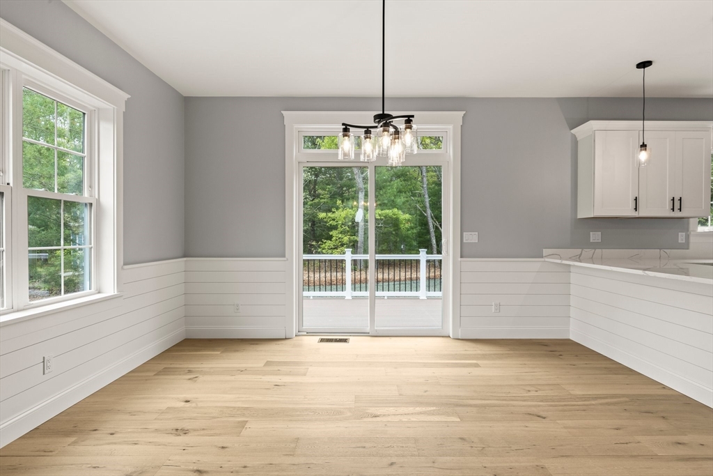 33 Elain Ave