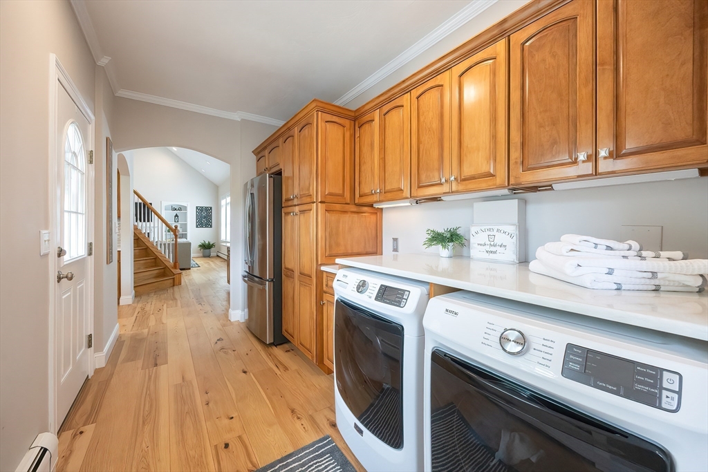 11 Lowe Meadow Ln