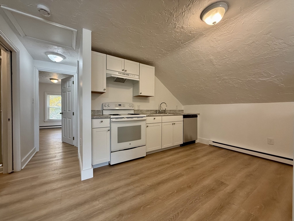 542 Mount Hope Street # 3