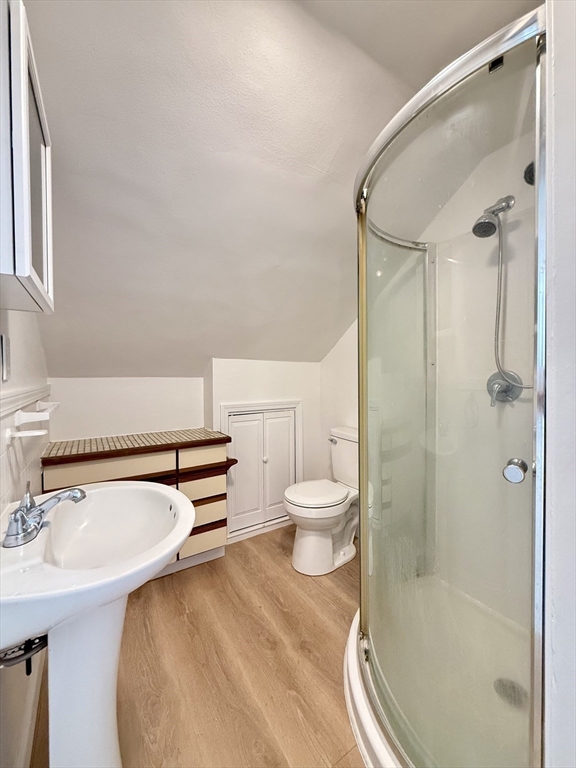 542 Mount Hope Street # 3
