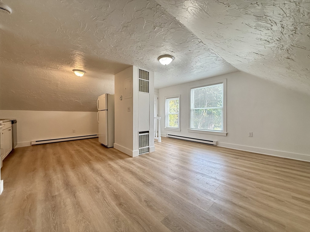 542 Mount Hope Street # 3