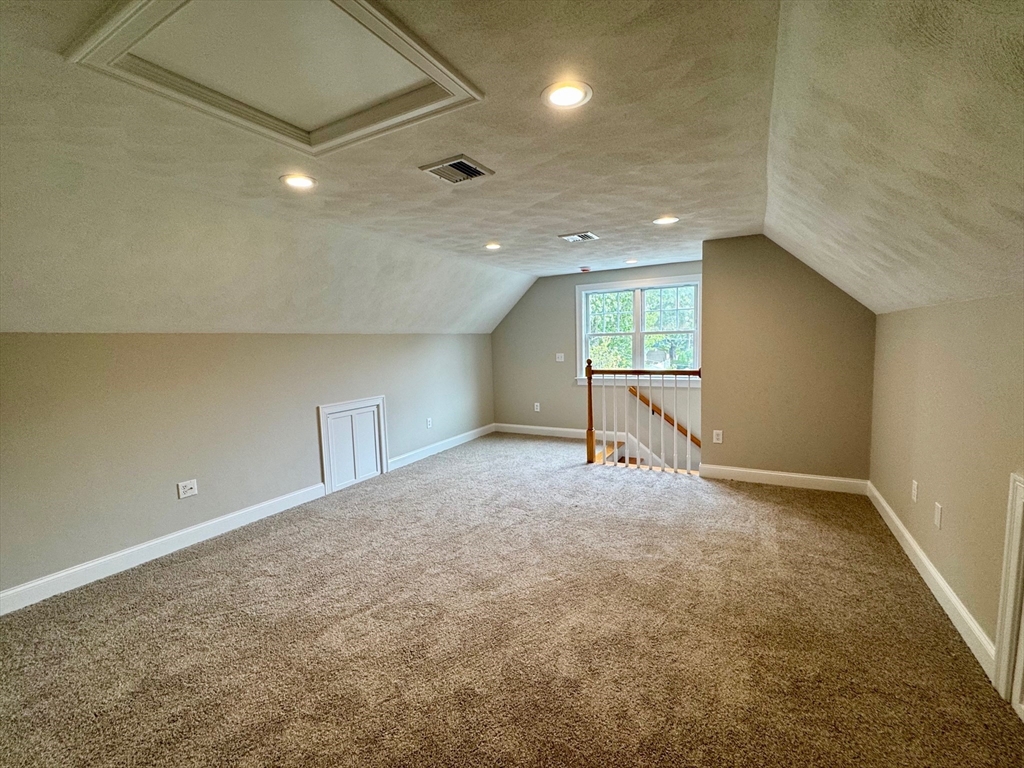 38 Florence Ave # 38