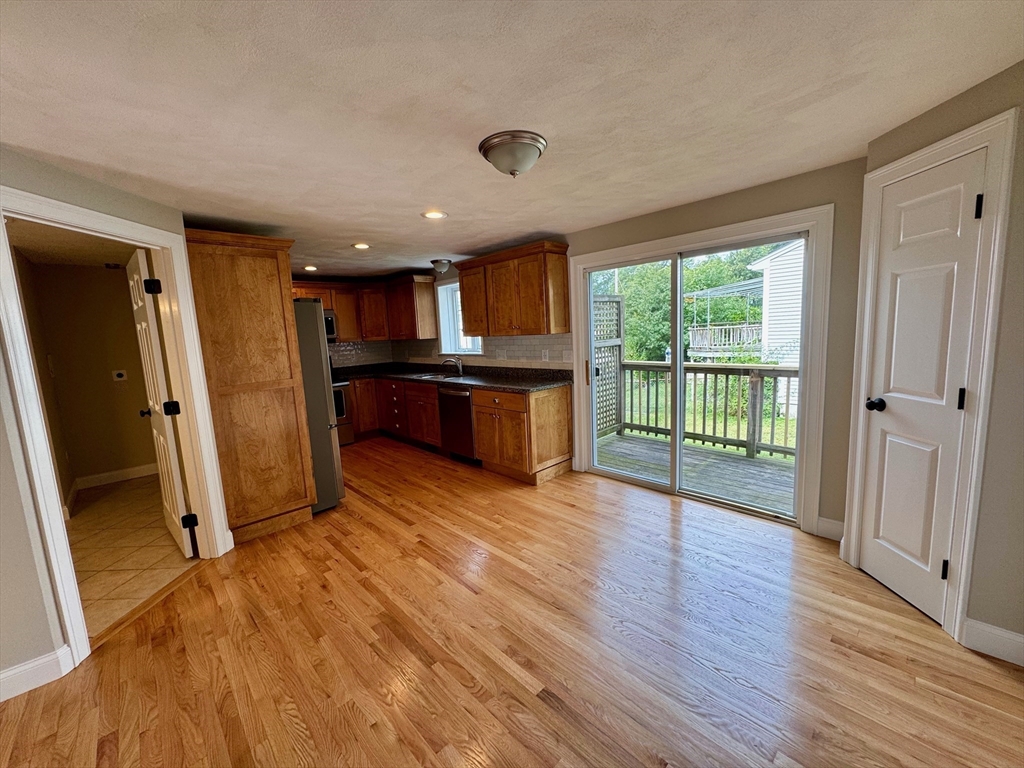 38 Florence Ave # 38