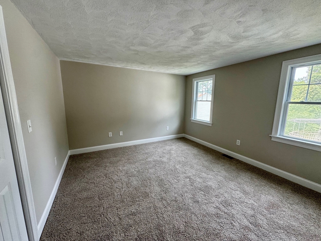 38 Florence Ave # 38