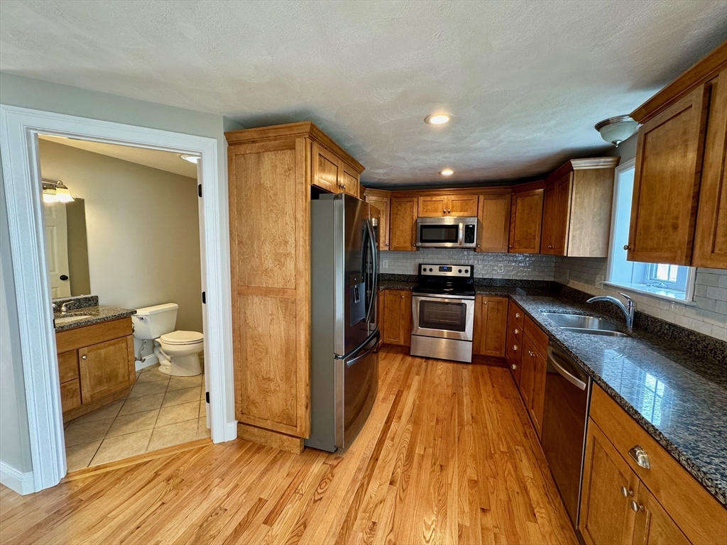 38 Florence Ave # 38