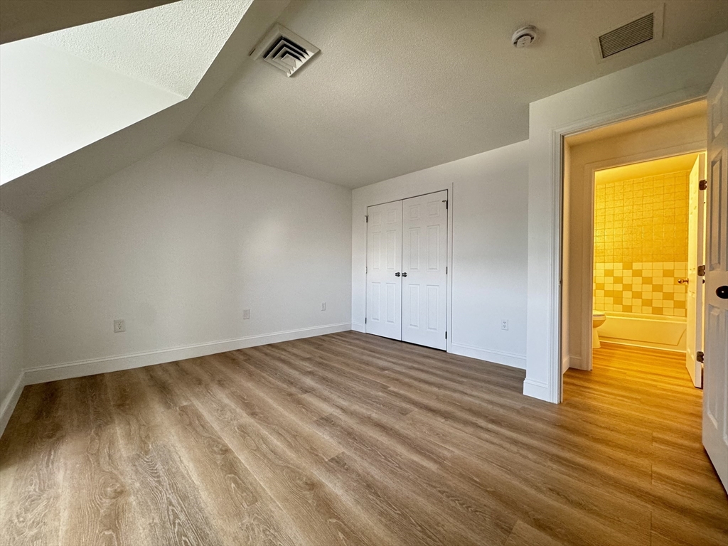 6 S Washington Street # 404