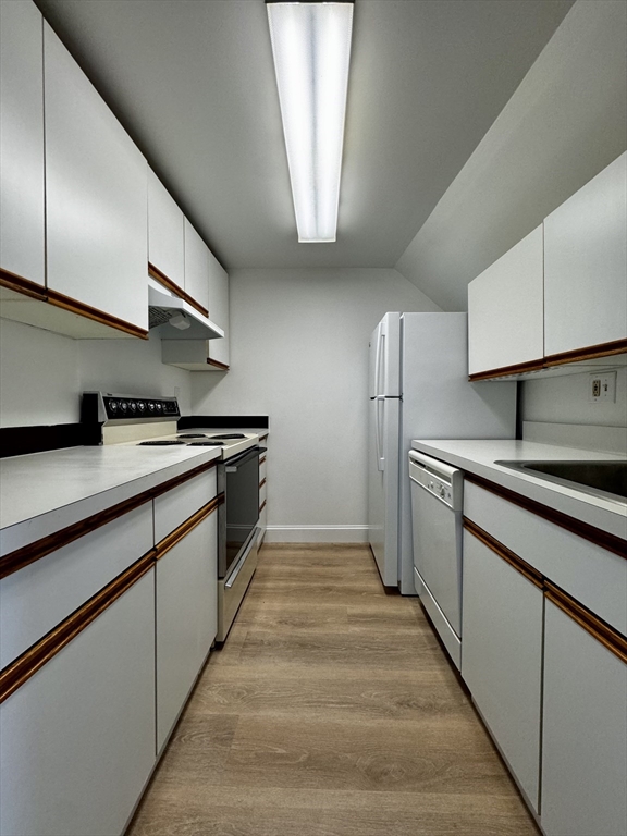 6 S Washington Street # 404