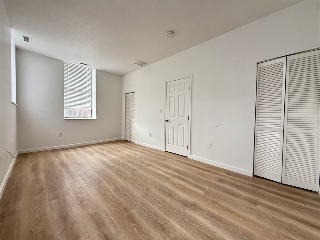 6 S Washington Street # 101